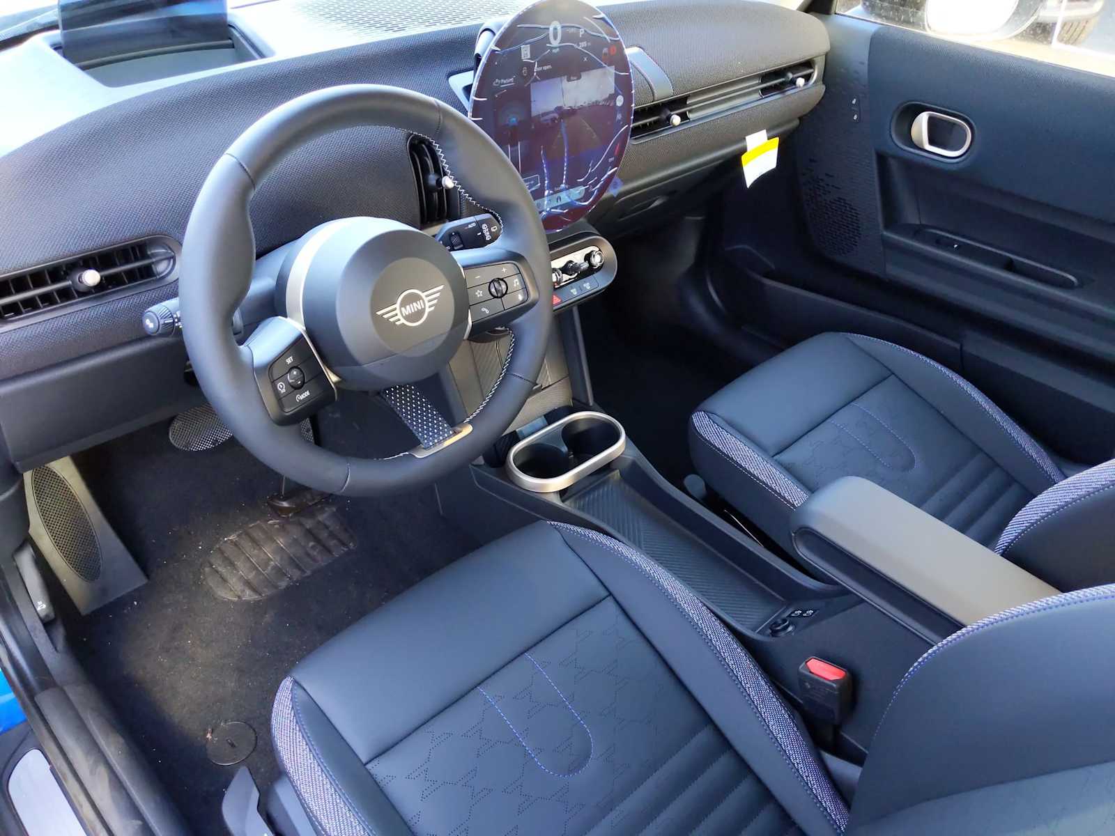 Thumbnail: 2025 MINI Cooper Hardtop - 10