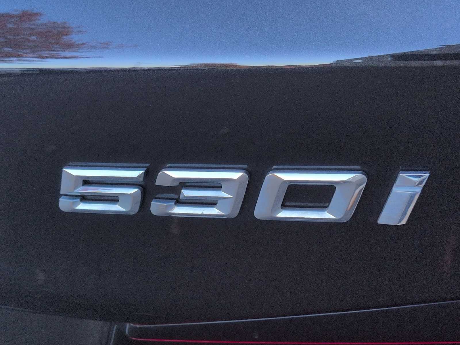 Thumbnail: 2023 BMW 5 Series - 13