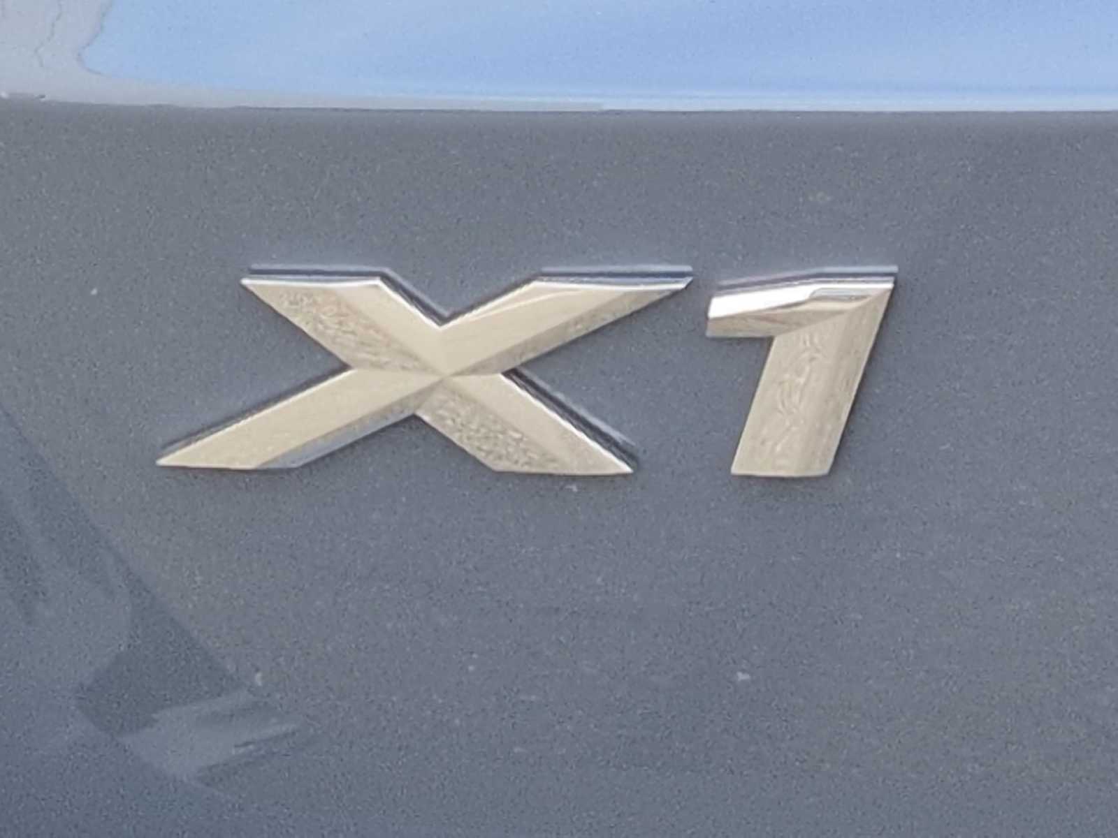 Thumbnail: 2026 BMW X1 - 13