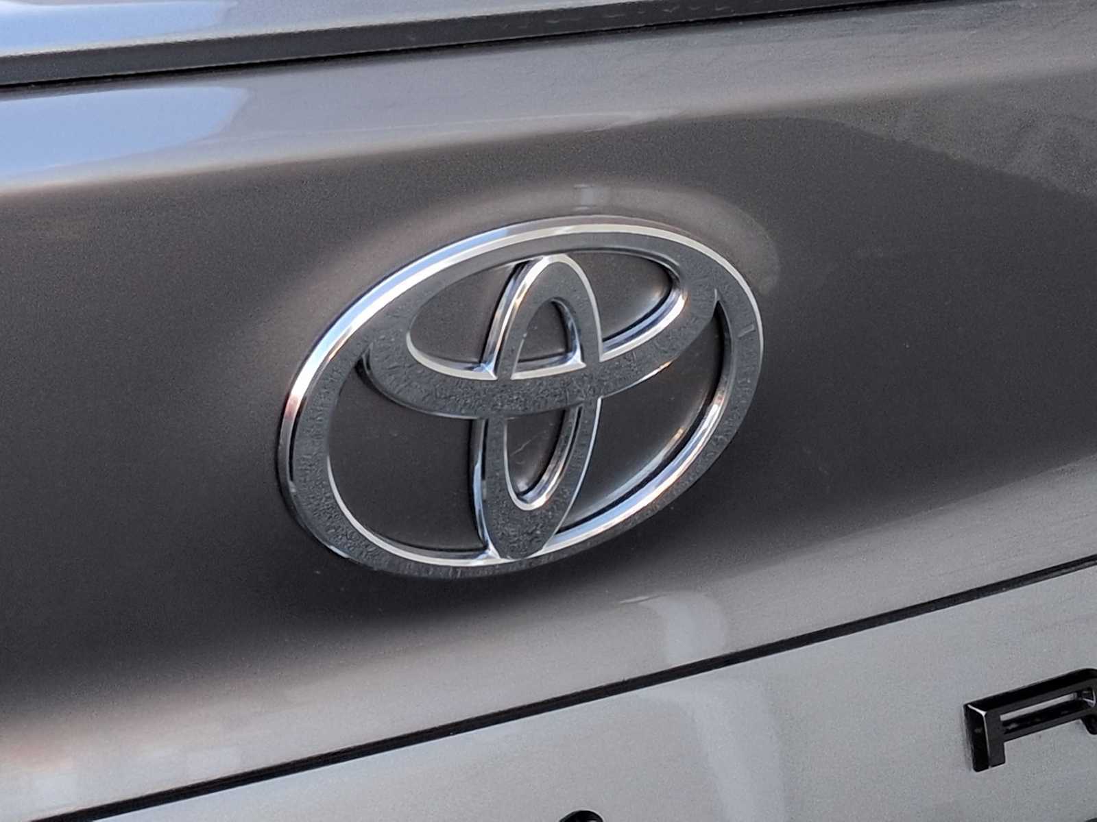 Thumbnail: 2025 Toyota Camry - 12