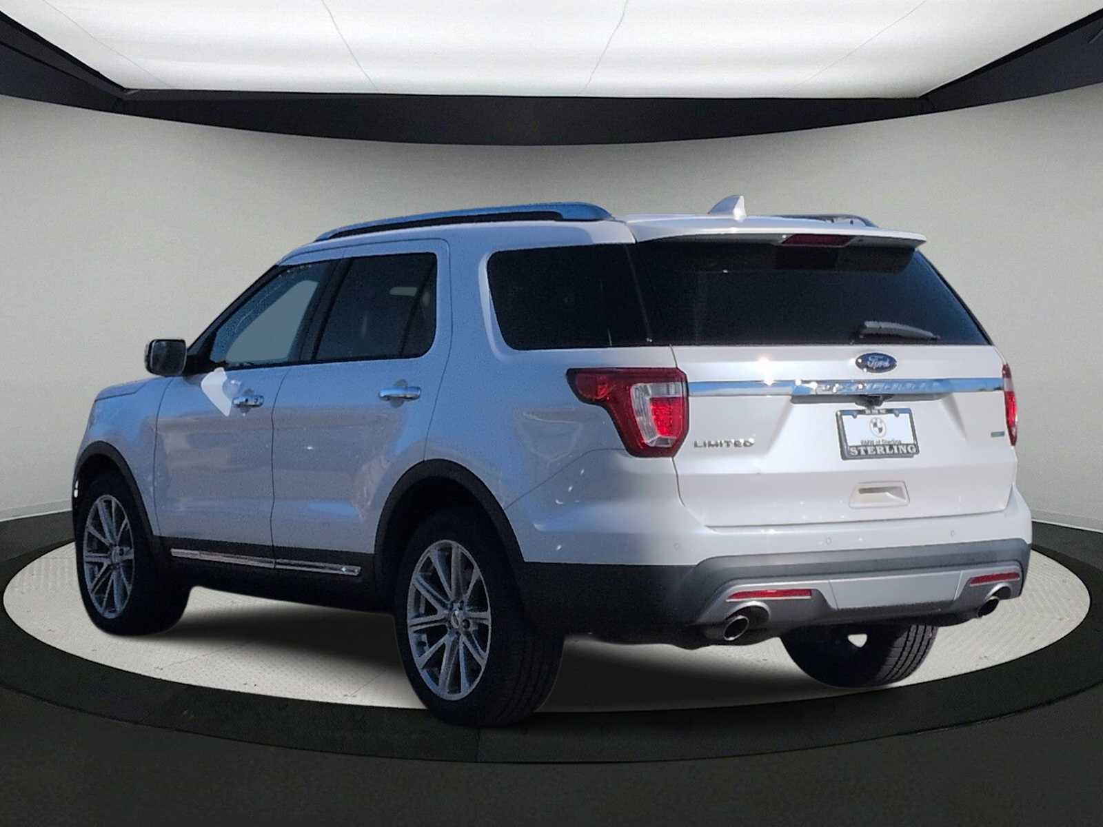 Thumbnail: 2016 Ford Explorer - 6