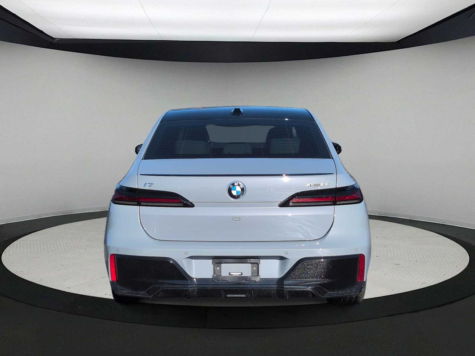 Thumbnail: 2023 BMW i7 - 7