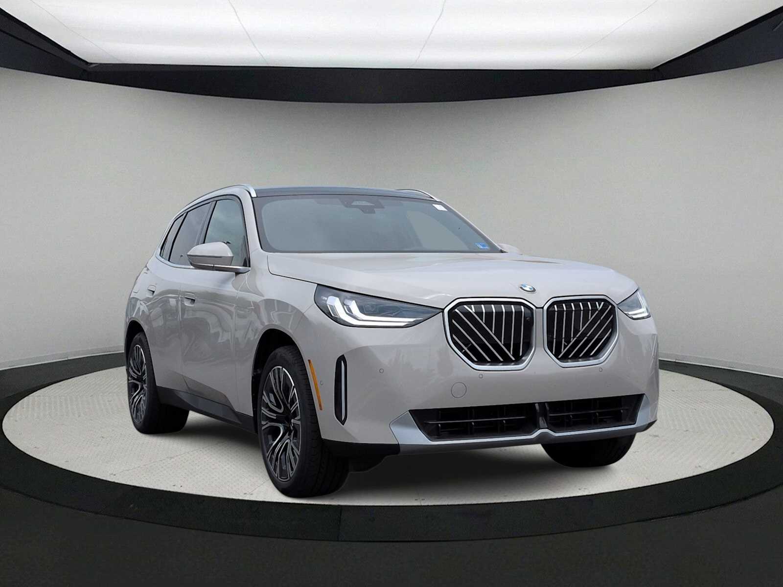 Thumbnail: 2026 BMW X3 - 2