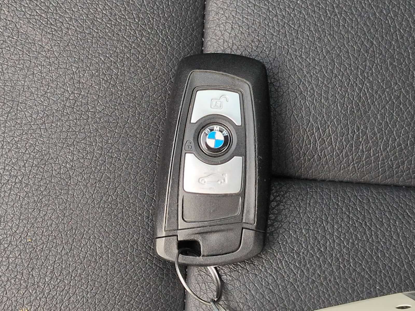 Thumbnail: 2013 BMW 3 Series - 34