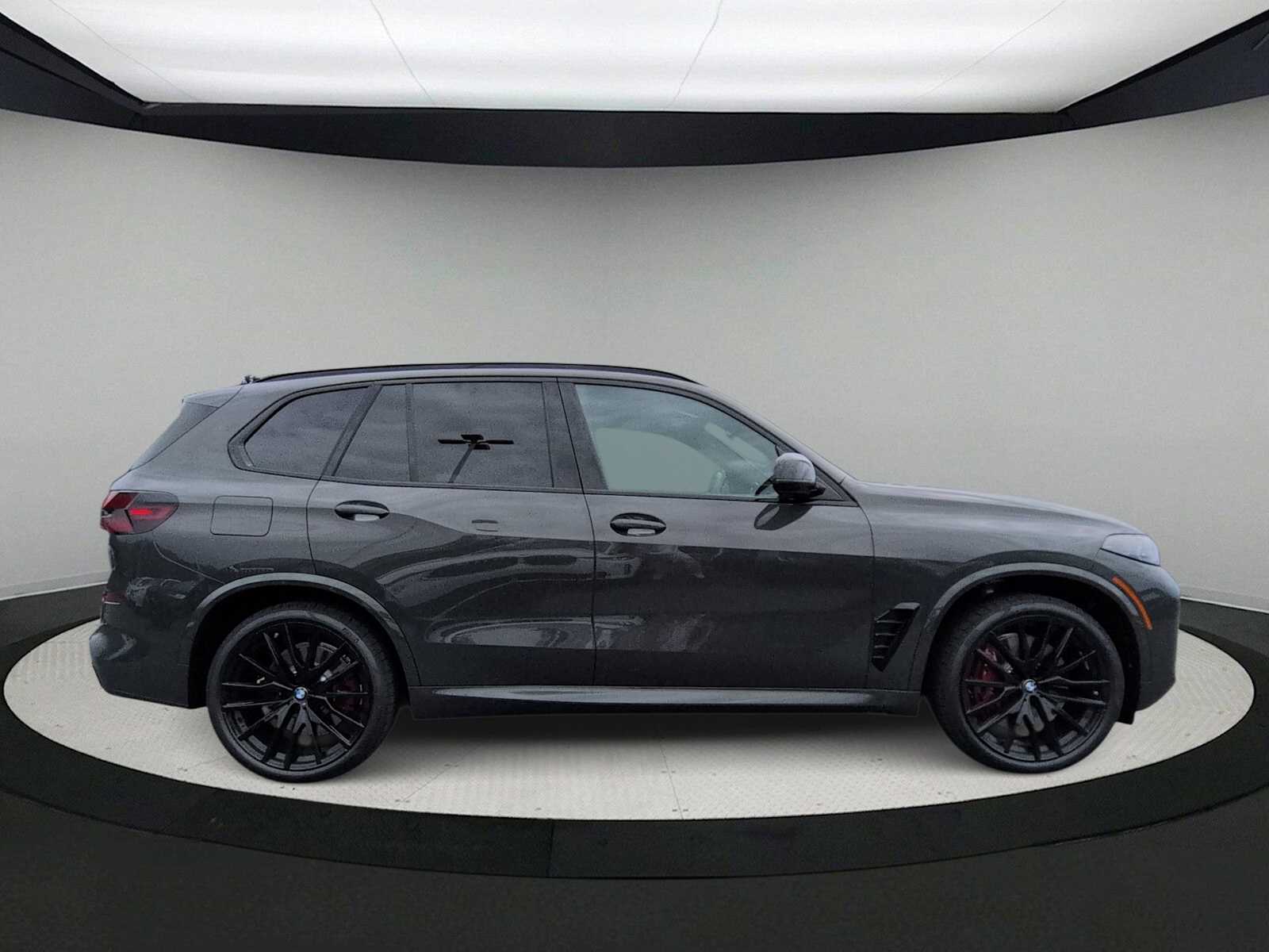 Thumbnail: 2026 BMW X5 - 9