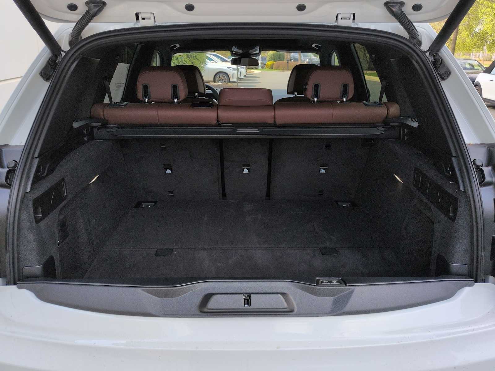 Thumbnail: 2026 BMW X5 - 37