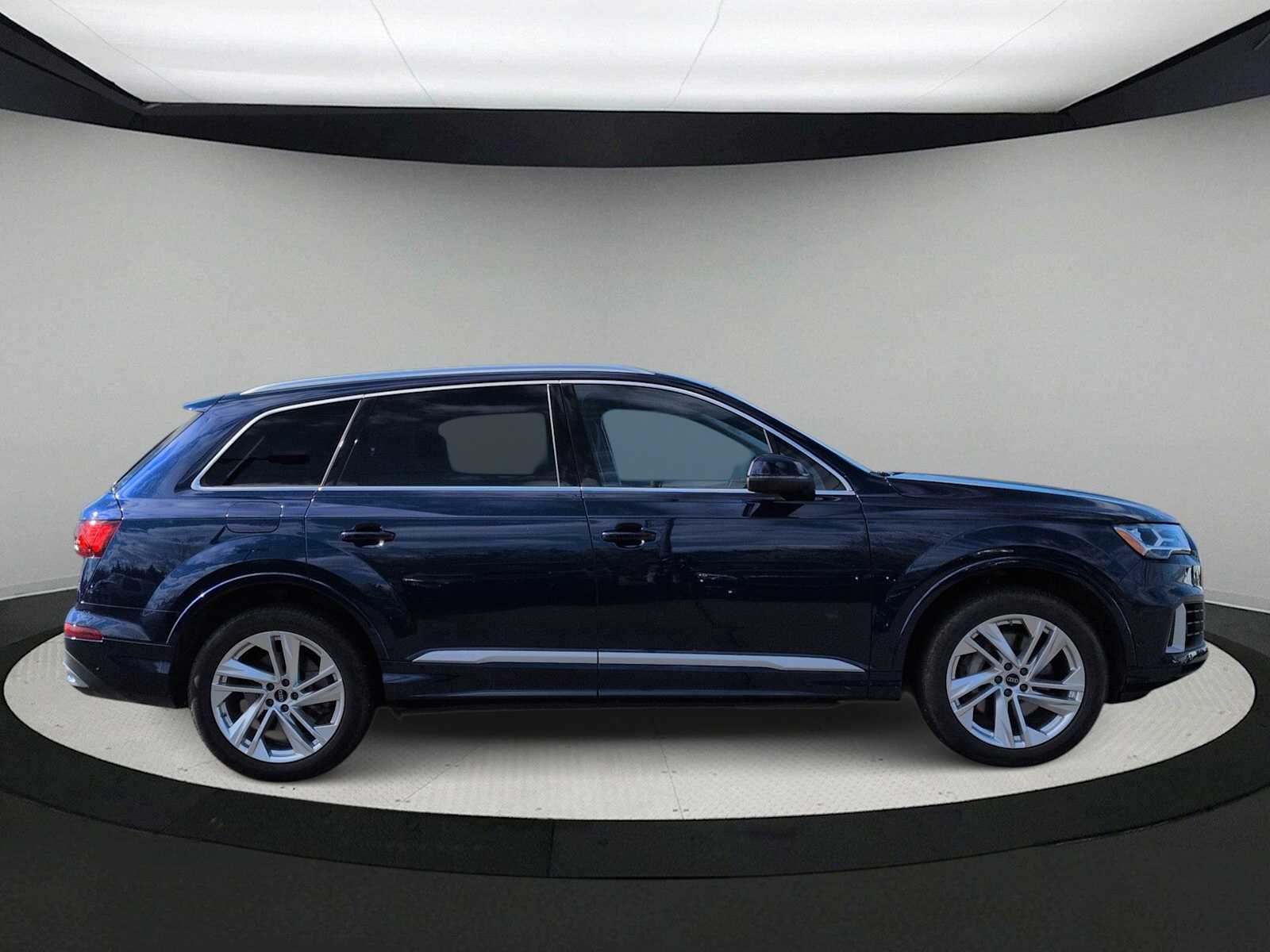 Thumbnail: 2022 Audi Q7 - 9