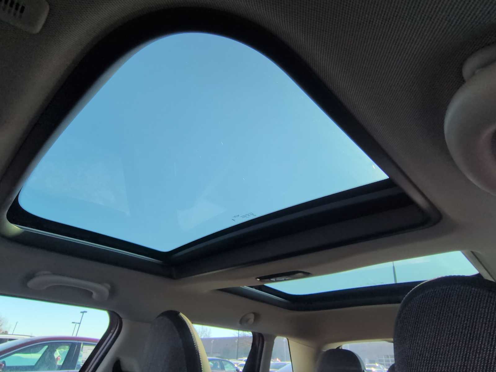 Thumbnail: 2025 MINI Cooper Hardtop - 20