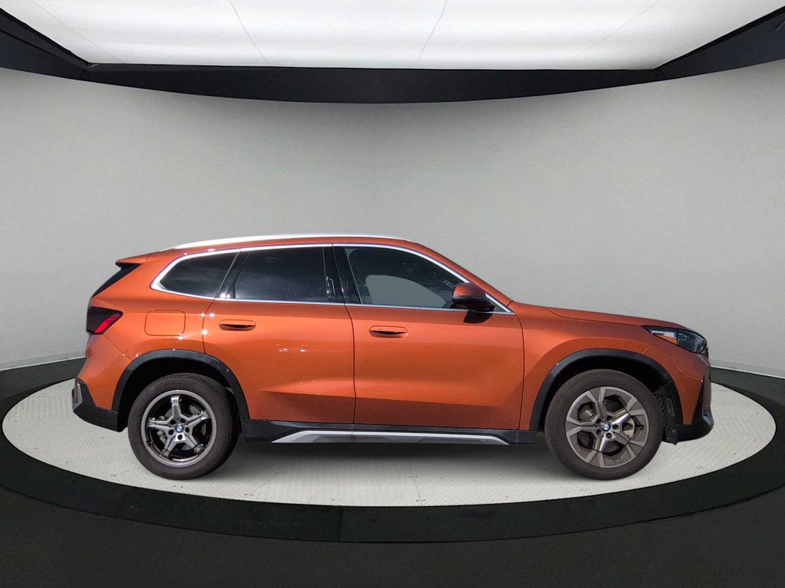 Thumbnail: 2025 BMW X1 - 9