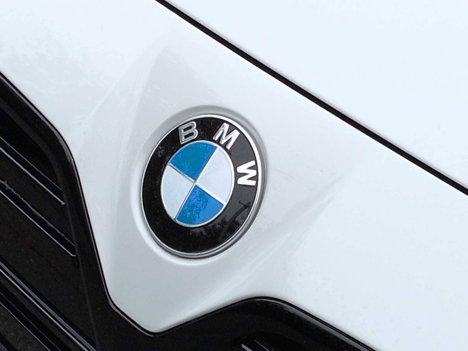 Thumbnail: 2026 BMW i4 - 12