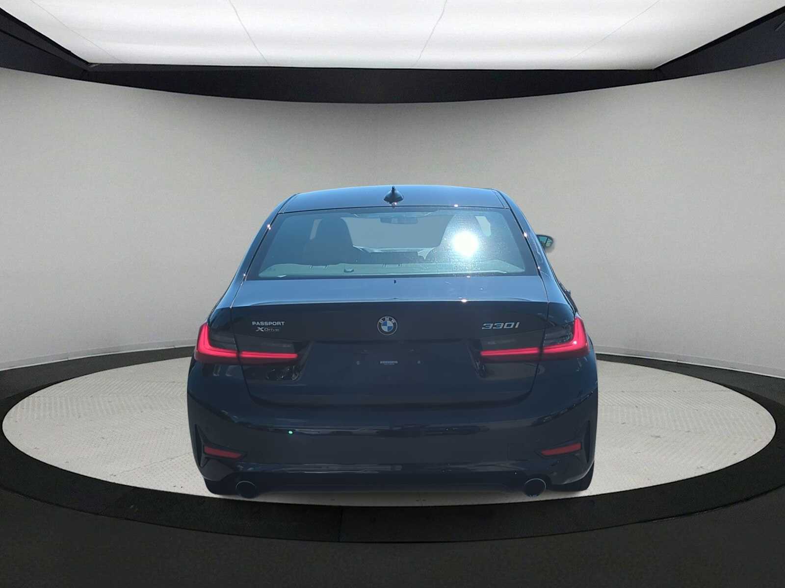 Thumbnail: 2022 BMW 3 Series - 7