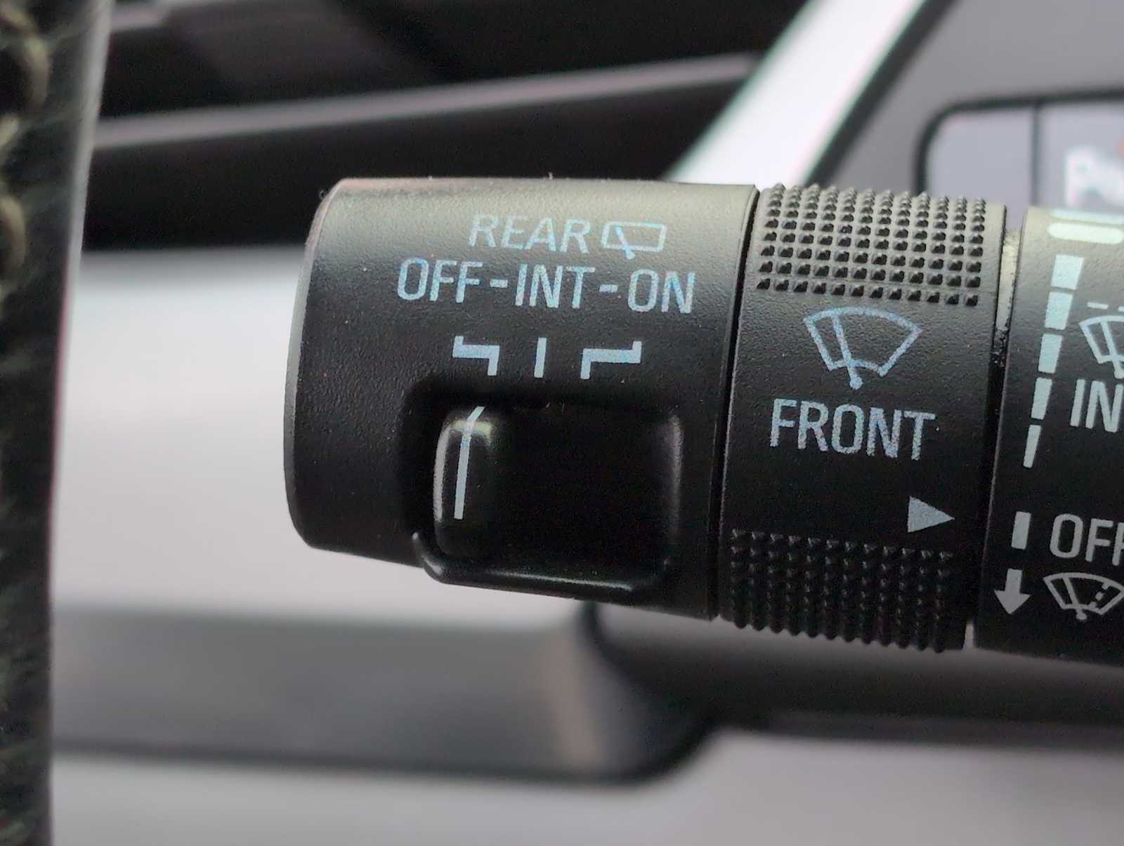 Thumbnail: 2019 Chevrolet Tahoe - 25