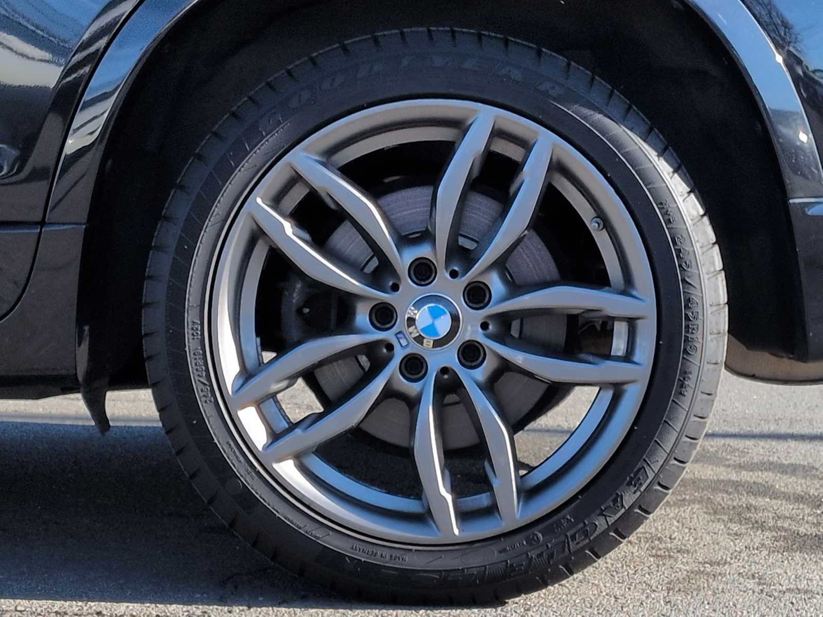 Thumbnail: 2017 BMW X3 - 14