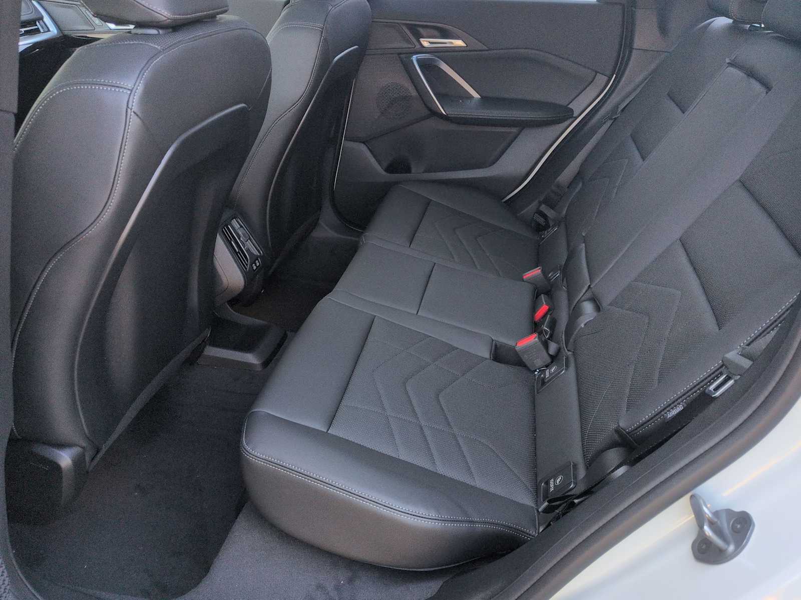 Thumbnail: 2026 BMW X1 - 21