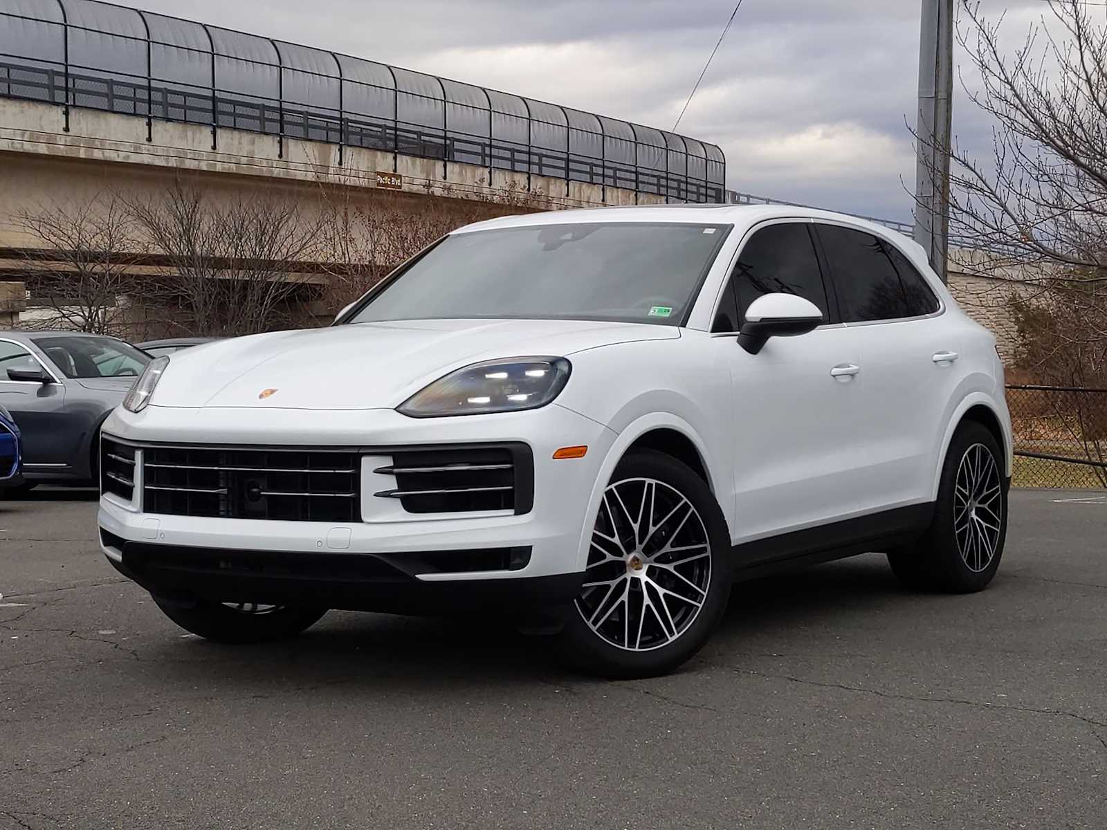 2024 Porsche Cayenne Base Hero Image