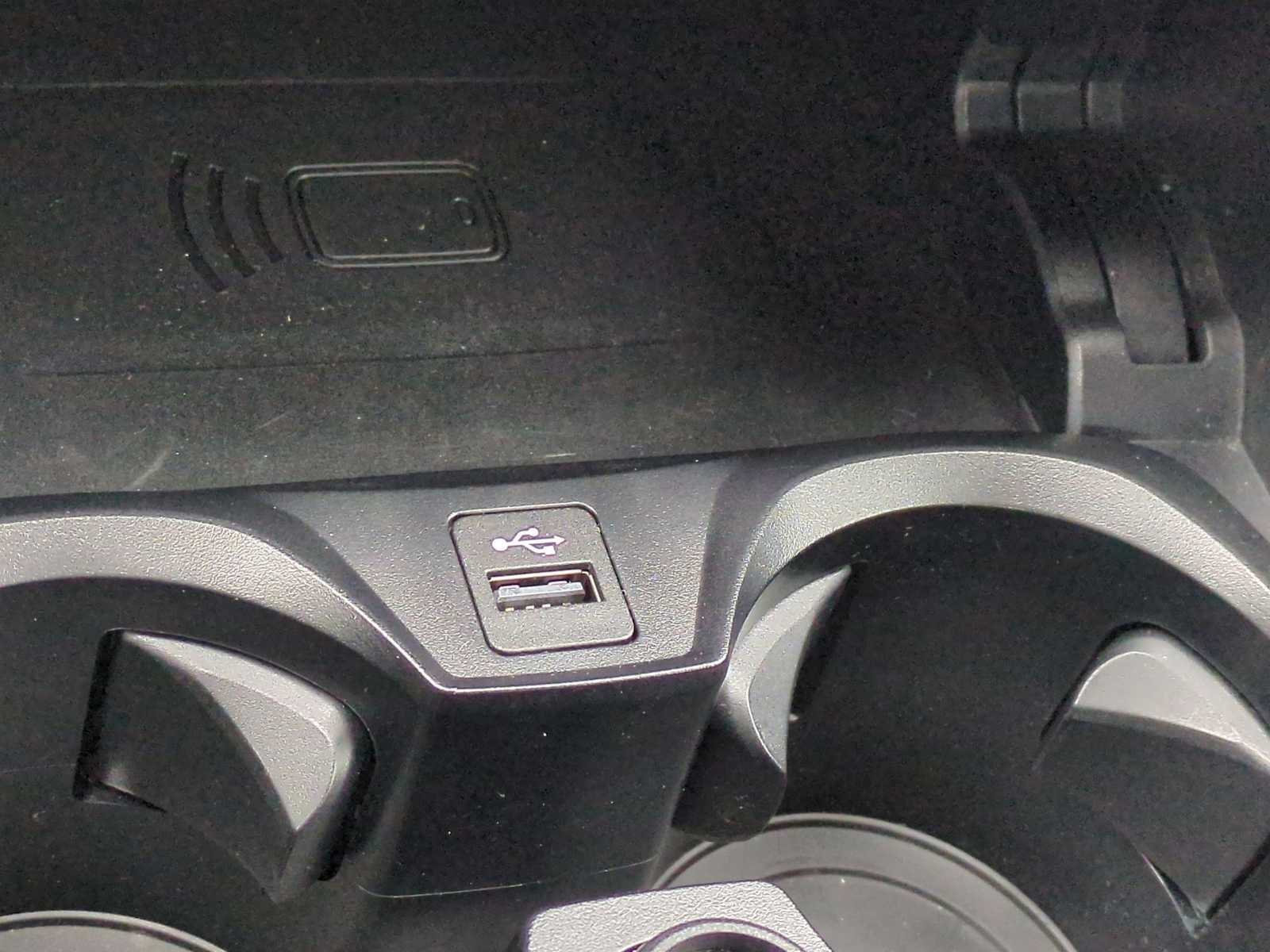 Thumbnail: 2024 BMW 2 Series - 32