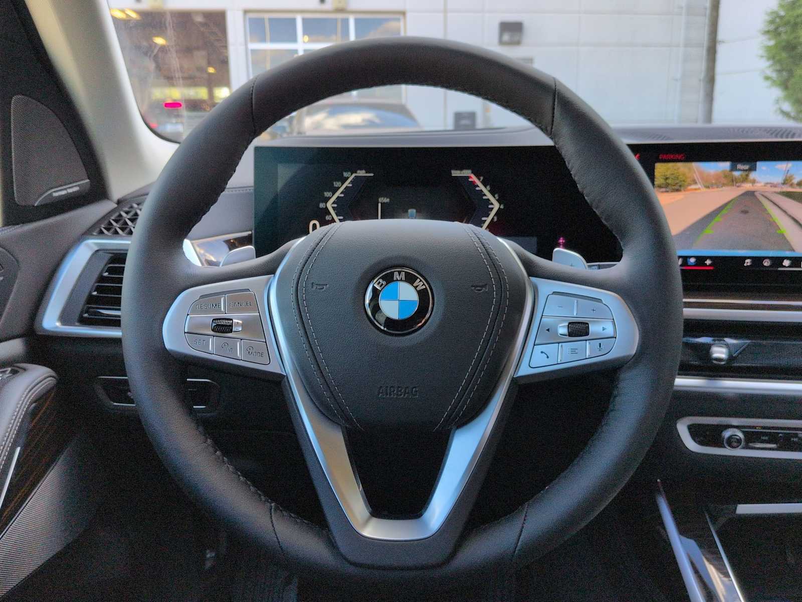 Thumbnail: 2026 BMW X7 - 25