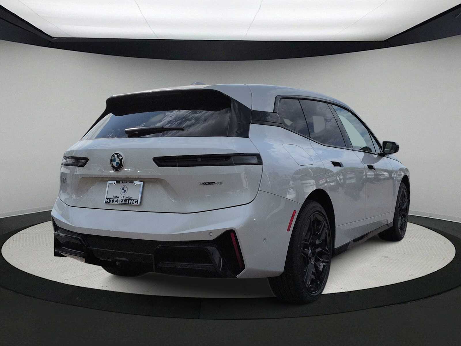 Thumbnail: 2026 BMW iX - 8