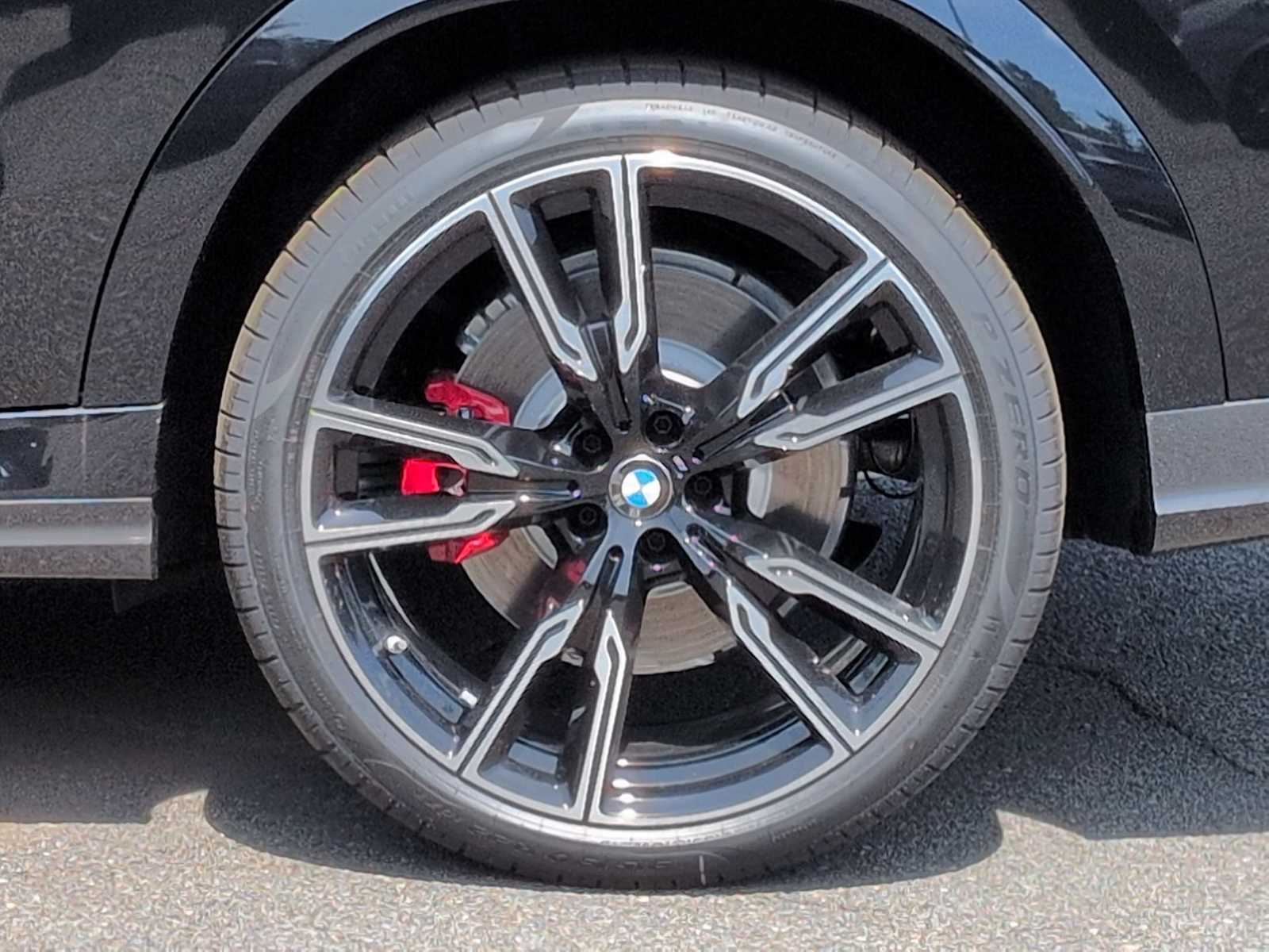 Thumbnail: 2027 BMW X6 - 14