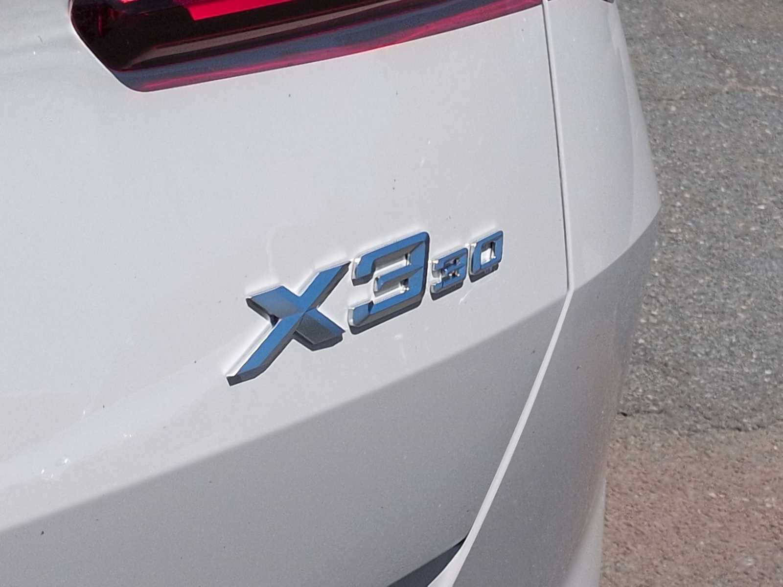 Thumbnail: 2026 BMW X3 - 13