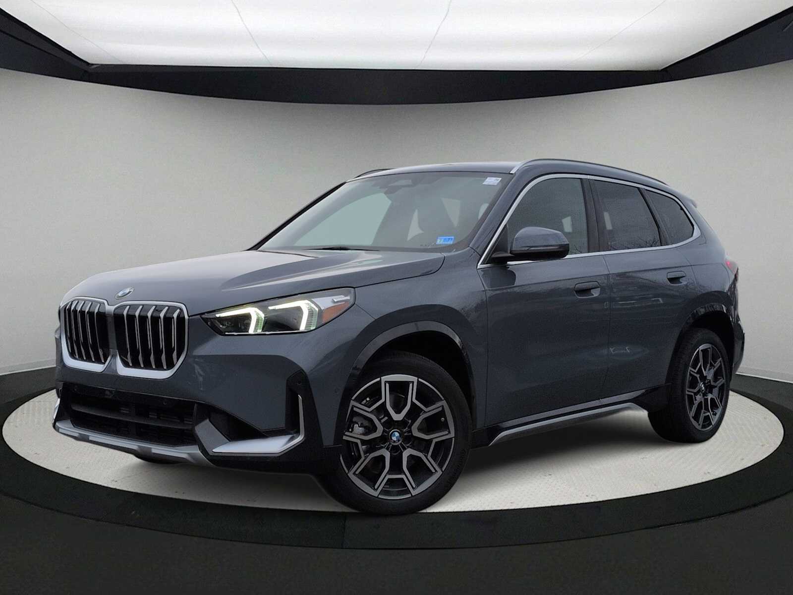 Thumbnail: 2026 BMW X1 - 1