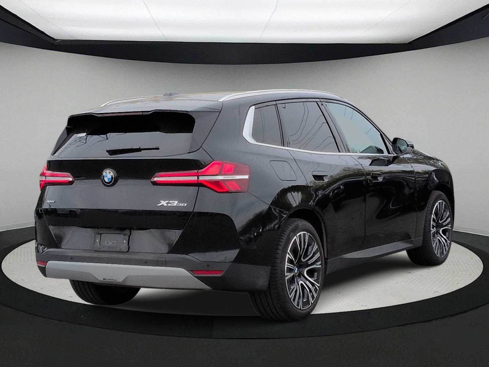 Thumbnail: 2025 BMW X3 - 8