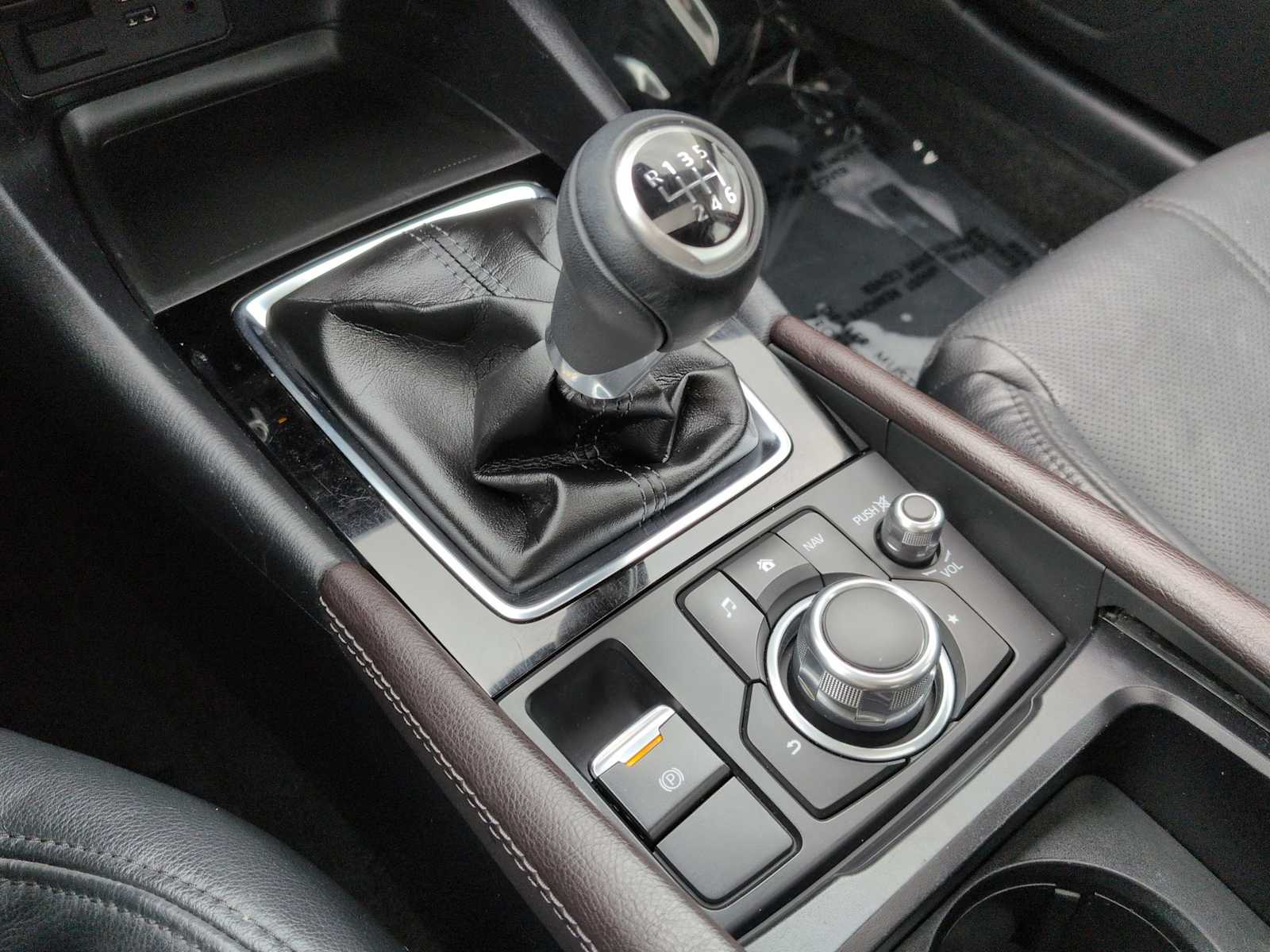 Thumbnail: 2018 Mazda Mazda3 - 34