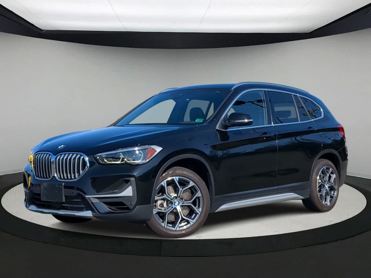 Thumbnail: 2022 BMW X1 - 1