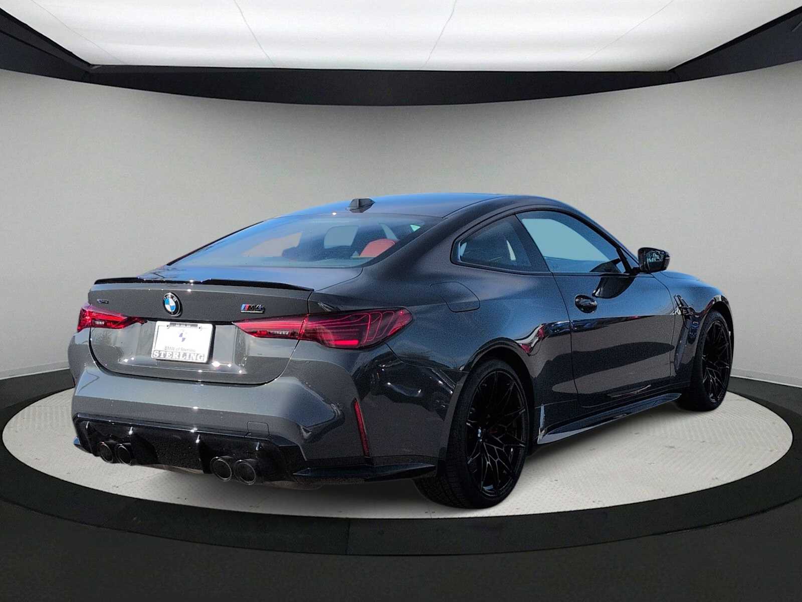 Thumbnail: 2025 BMW M4 - 8