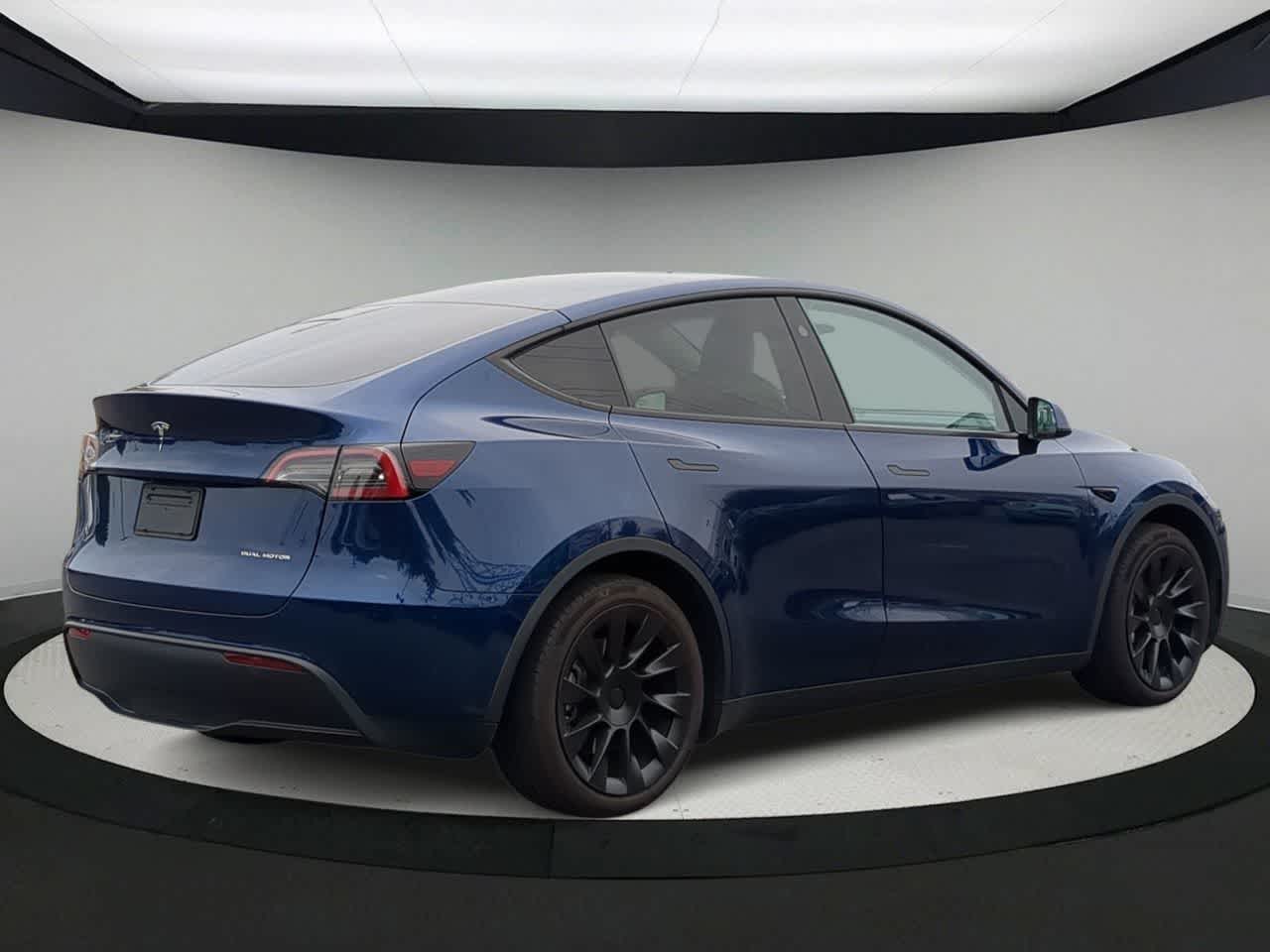 Thumbnail: 2023 Tesla Model Y - 8
