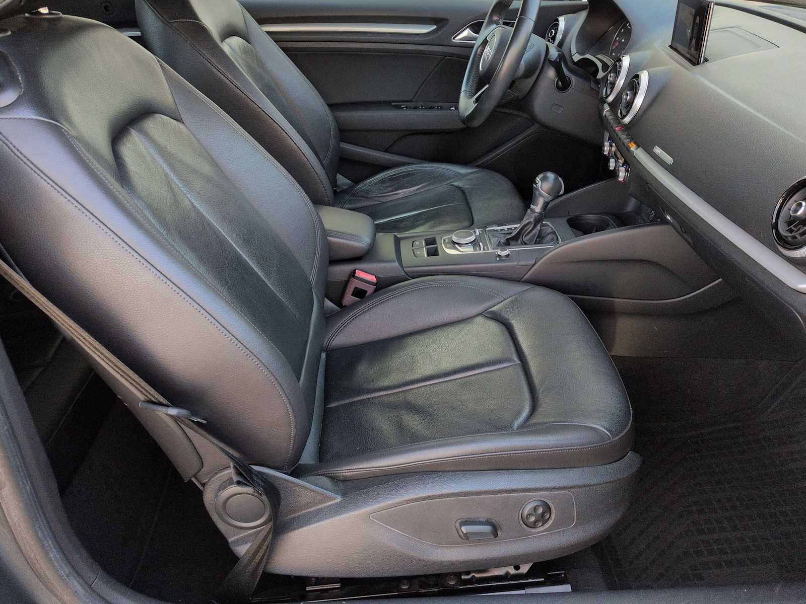 Thumbnail: 2017 Audi A3 - 23