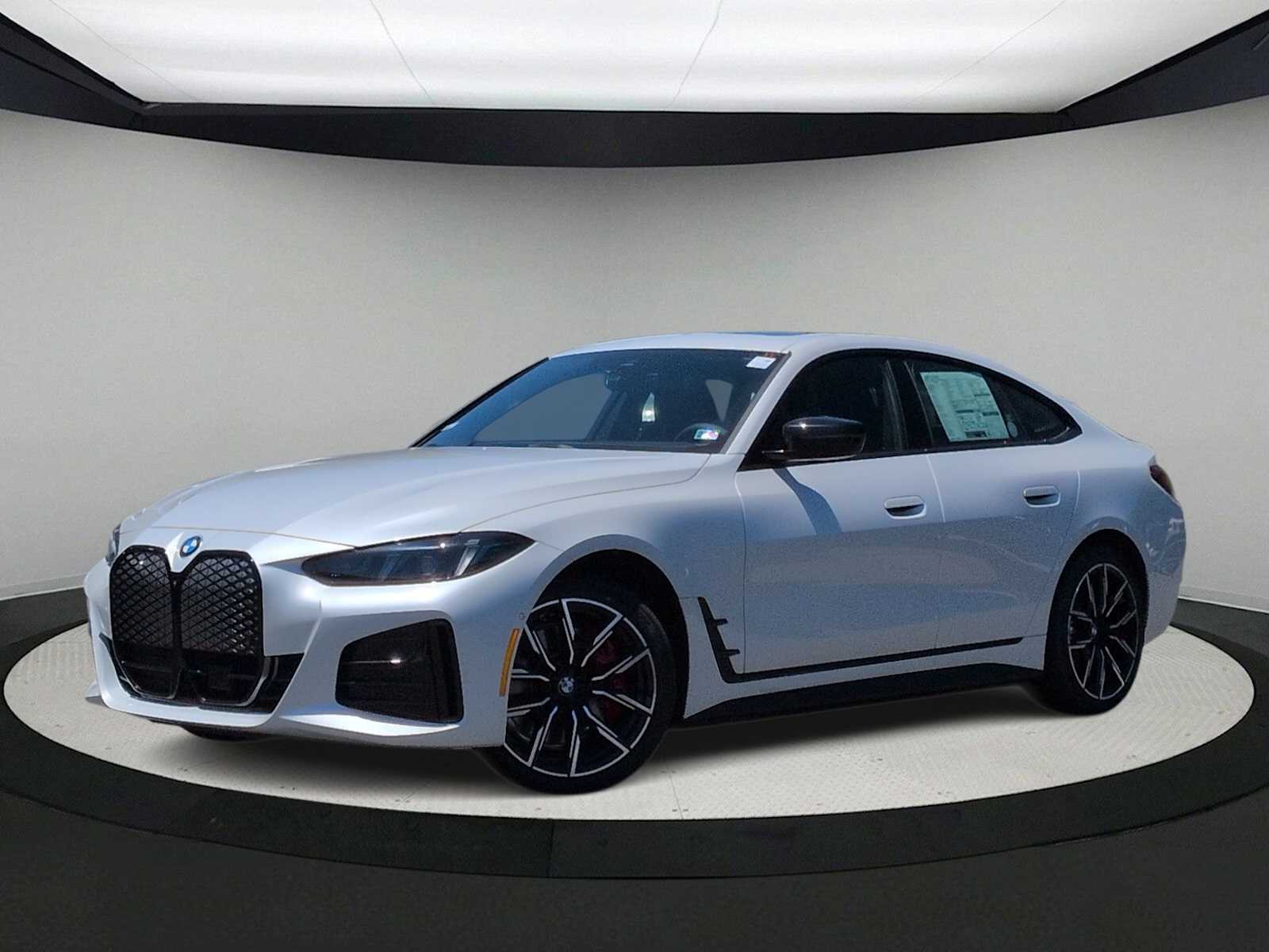 Thumbnail: 2026 BMW i4 - 1