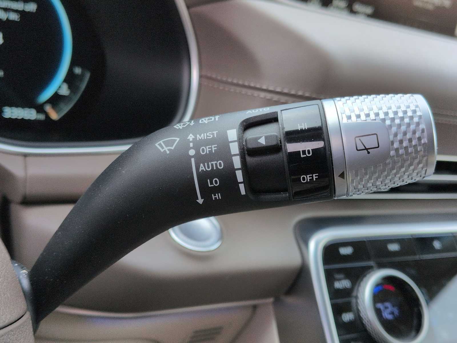 Thumbnail: 2023 Genesis GV80 - 27