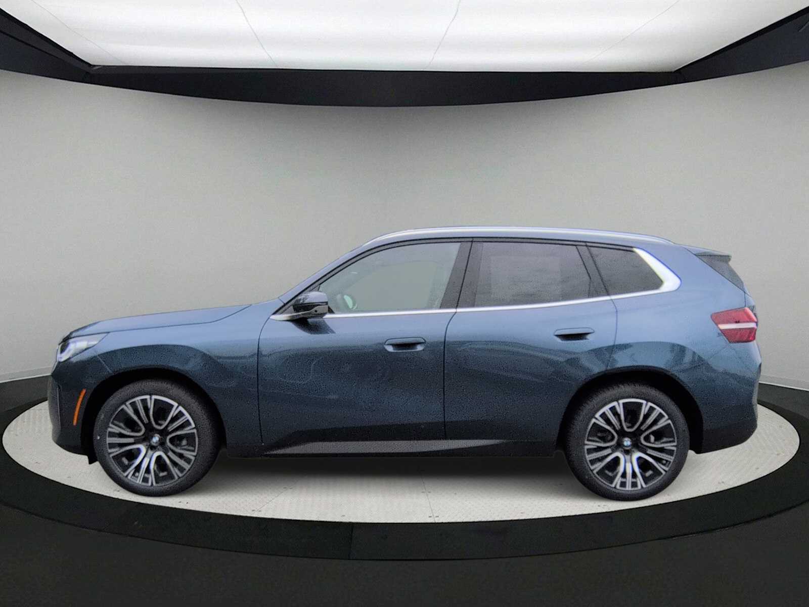 Thumbnail: 2026 BMW X3 - 5