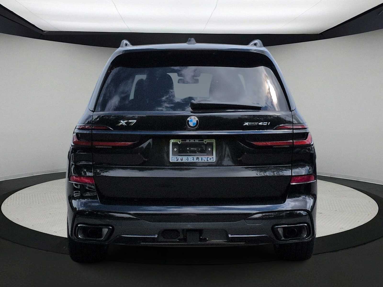 Thumbnail: 2027 BMW X7 - 7