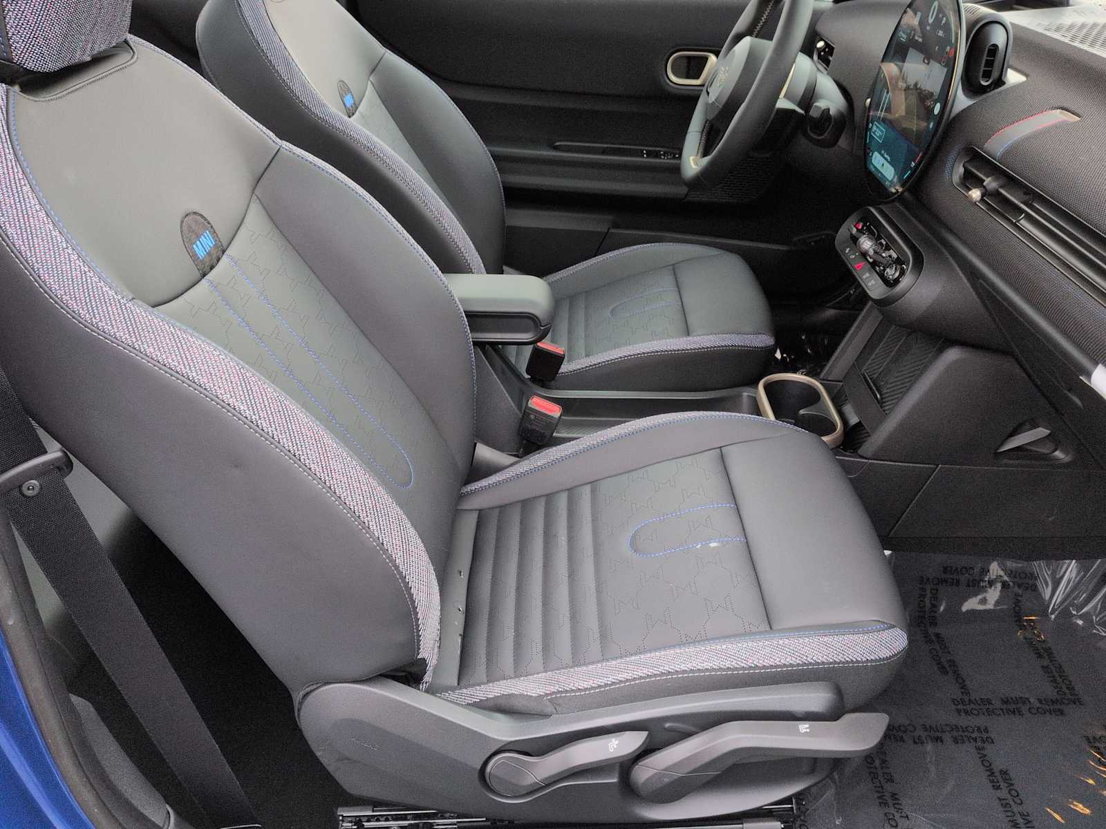 Thumbnail: 2025 MINI Cooper Hardtop - 22