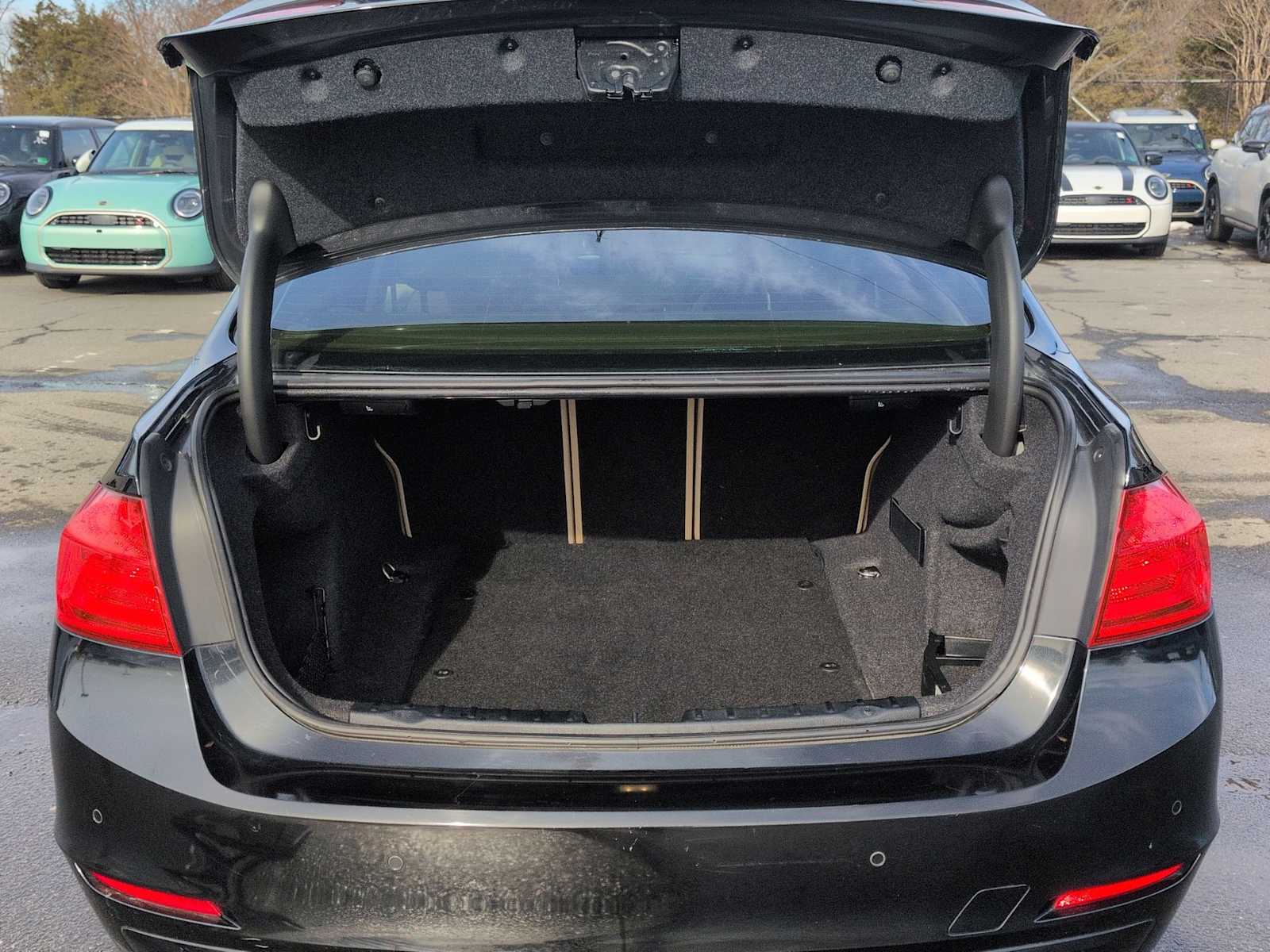 Thumbnail: 2014 BMW 3 Series - 35