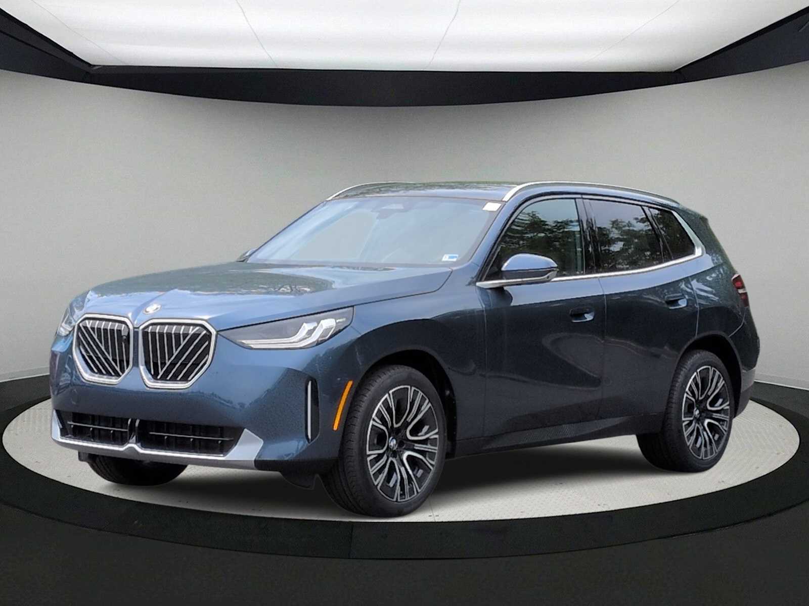 Thumbnail: 2026 BMW X3 - 4