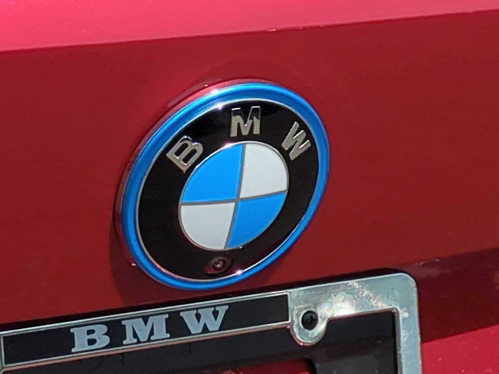 Thumbnail: 2025 BMW i4 - 12