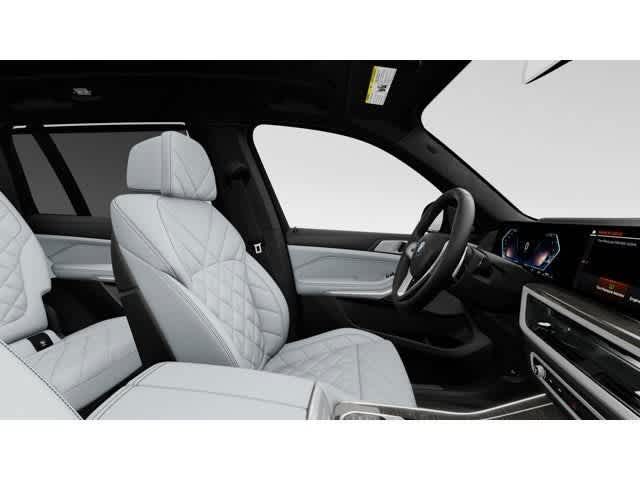 Thumbnail: 2026 BMW X7 - 9