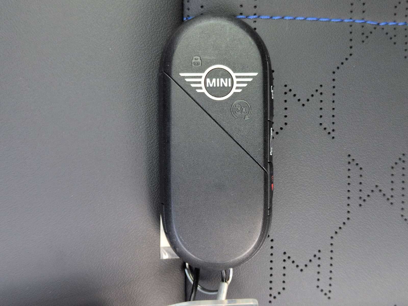 Thumbnail: 2025 MINI Cooper Hardtop - 34