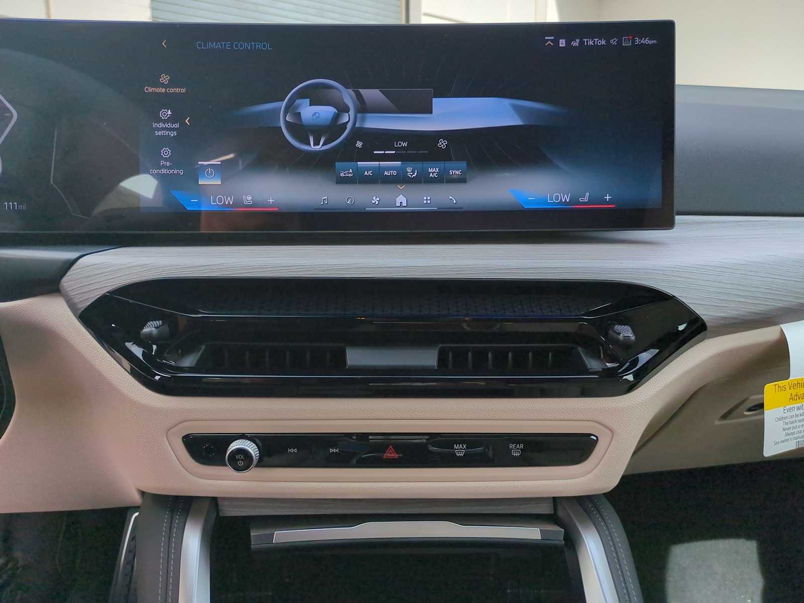 Thumbnail: 2025 BMW i4 - 29