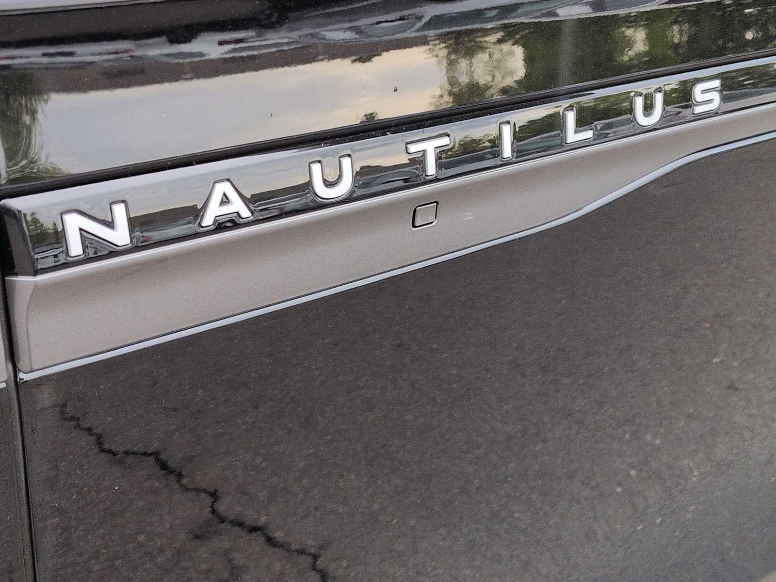 Thumbnail: 2026 Lincoln Nautilus - 13