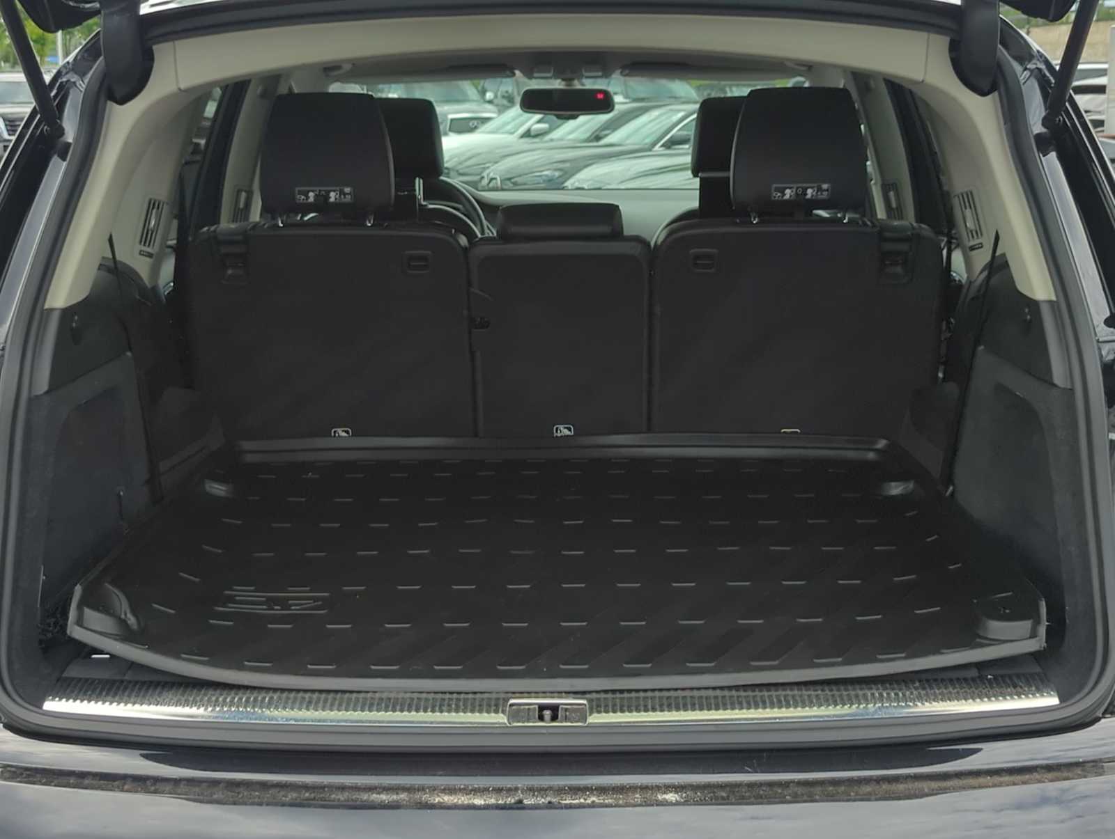 Thumbnail: 2013 Audi Q7 - 35