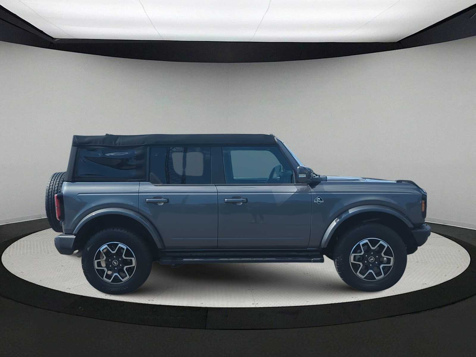 Thumbnail: 2024 Ford Bronco - 9