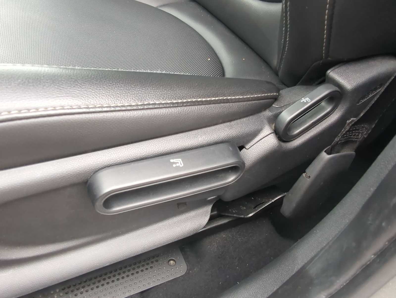 Thumbnail: 2019 MINI Cooper Countryman - 18