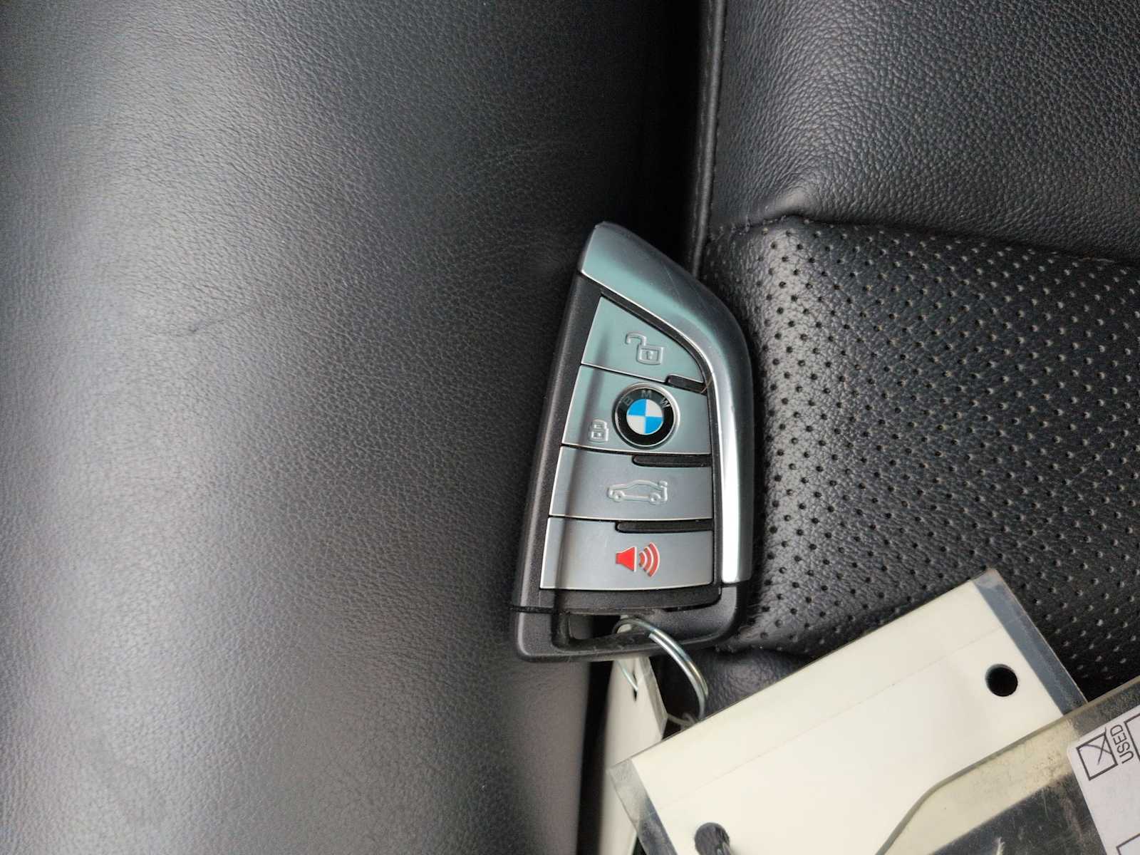 Thumbnail: 2021 BMW X5 - 37