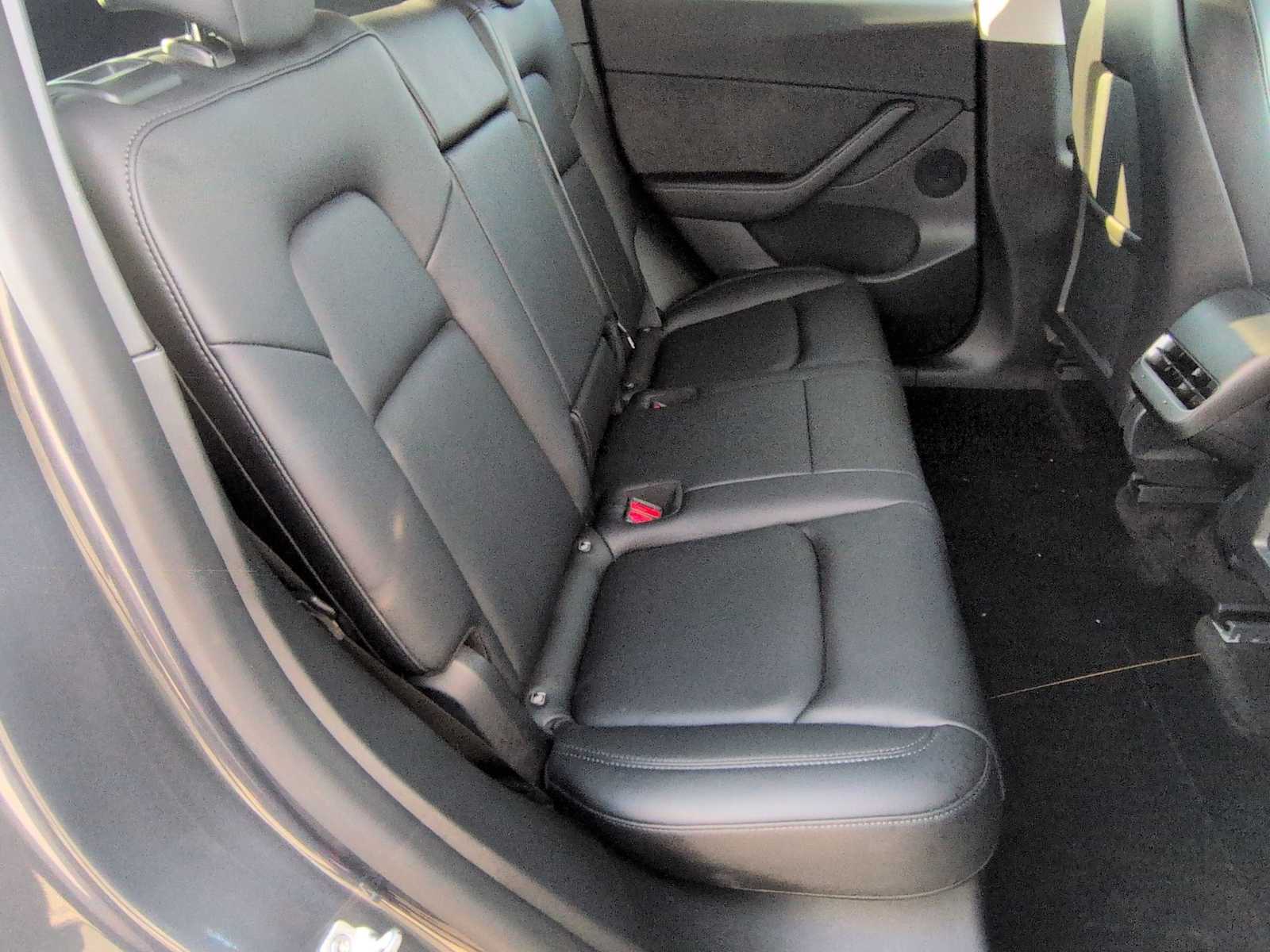 Thumbnail: 2022 Tesla Model Y - 21