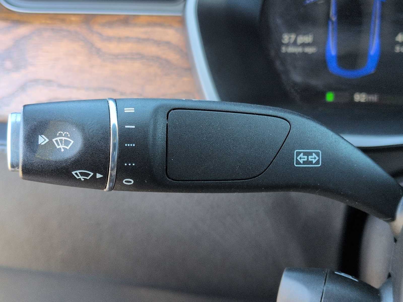 Thumbnail: 2020 Tesla Model S - 28