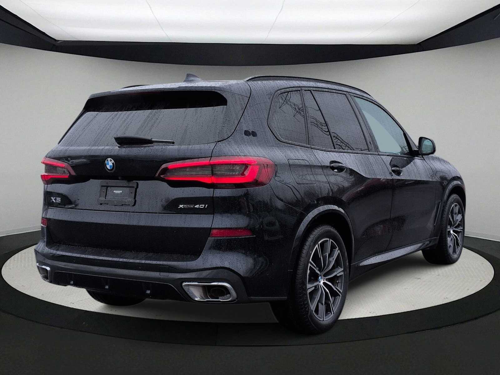 Thumbnail: 2023 BMW X5 - 8